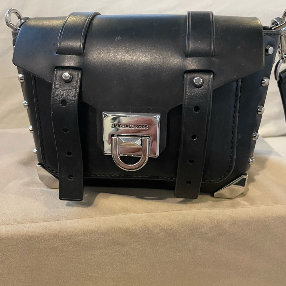 Michael kors crossbody